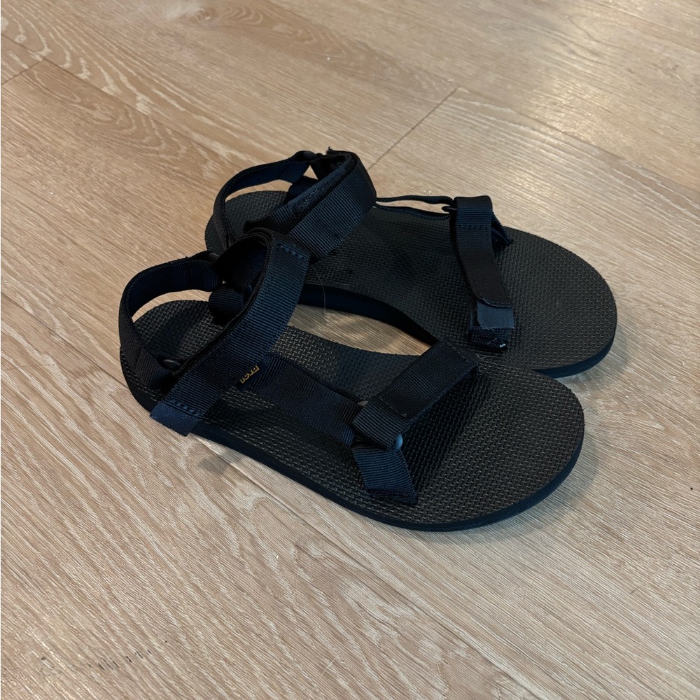 Teva Original Universal Sandal Size 8